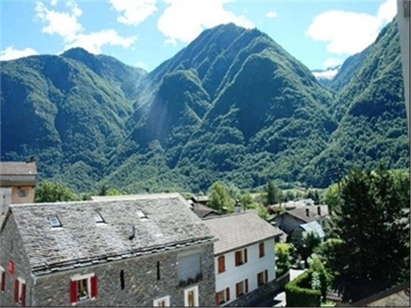 Residential building for sale - Photo 7 of 9