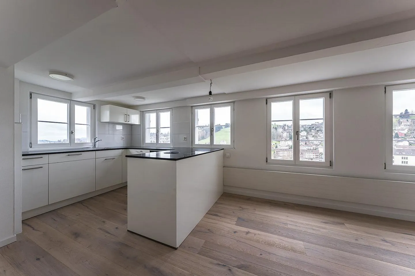 Charmante Wohnung in Herisau - Foto 3 von 11