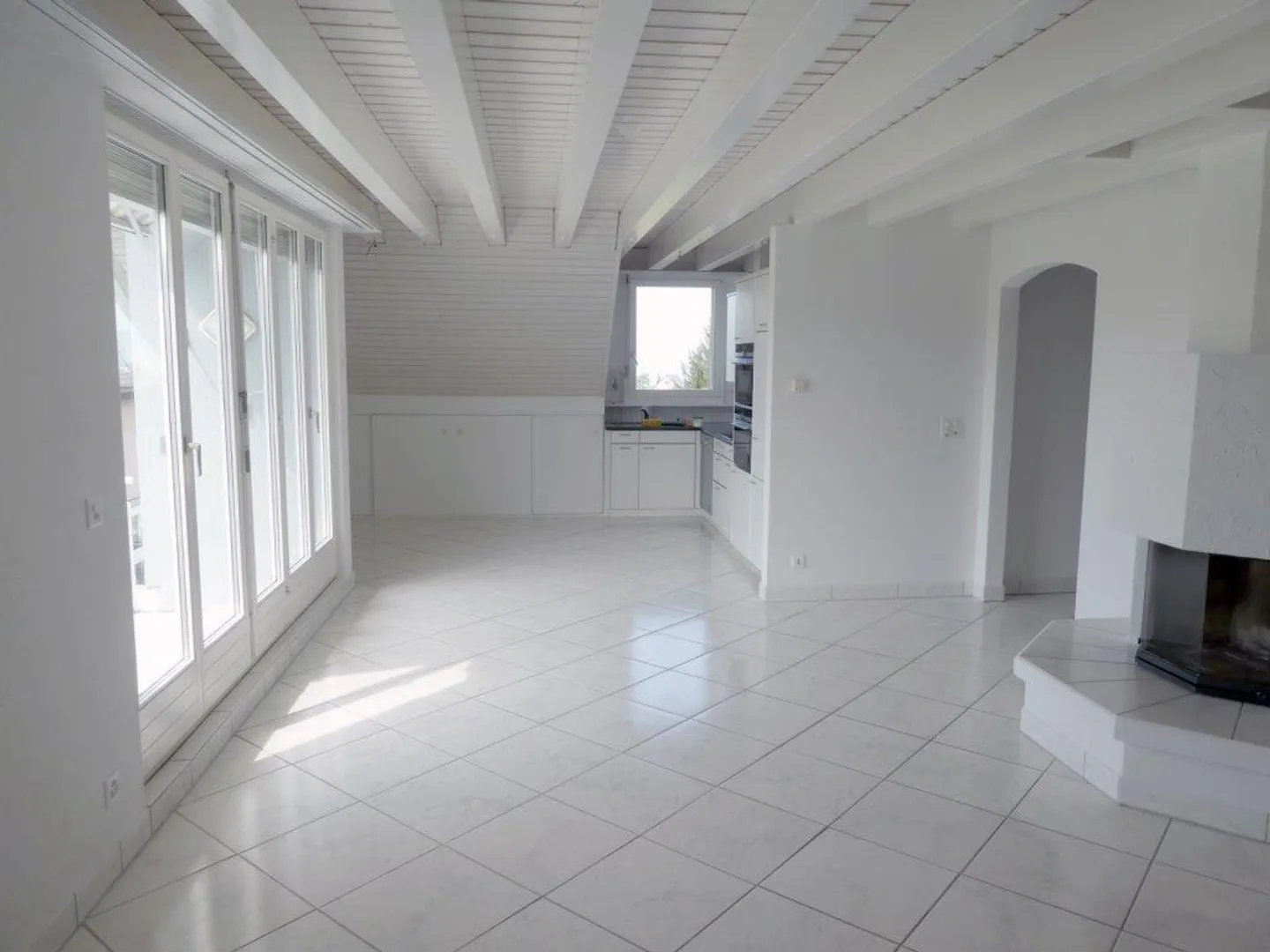 Appartamento su due livelli di 4.5 locali *Successore cercasi - Foto 2 di 17