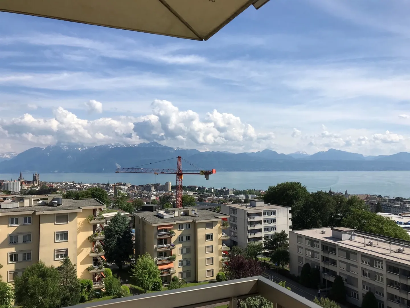 Magnificent view of the lake - Photo 1 of 3