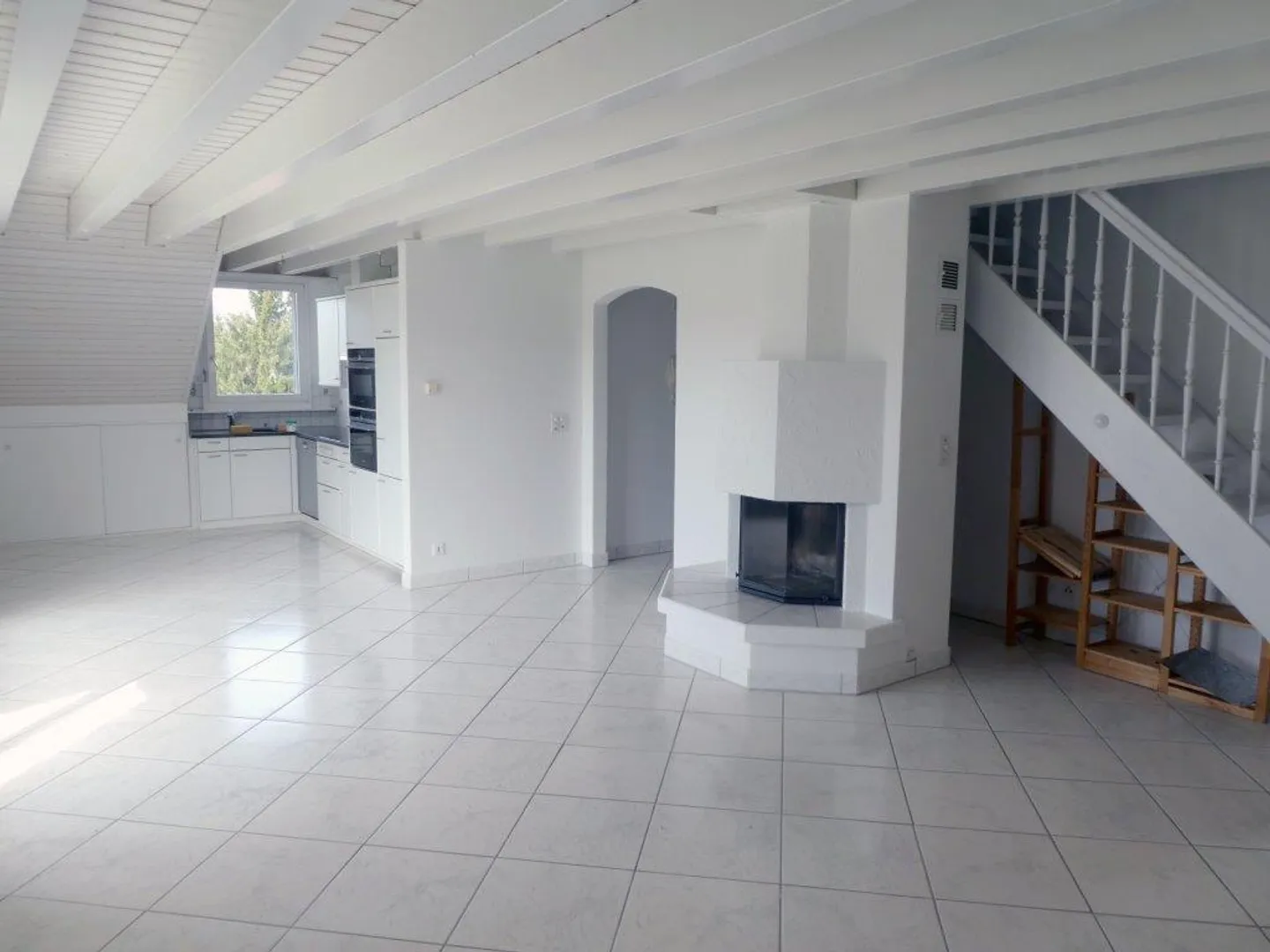 Appartamento su due livelli di 4.5 locali *Successore cercasi - Foto 4 di 17