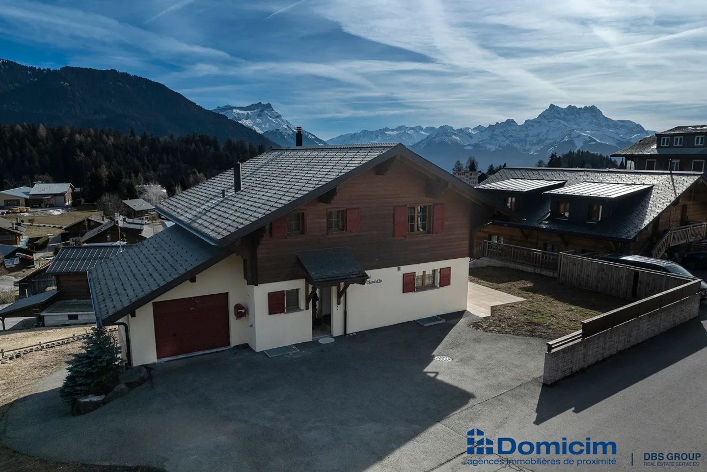 Chalet contemporain proche du centre de Leysin - Photo 2 sur 13