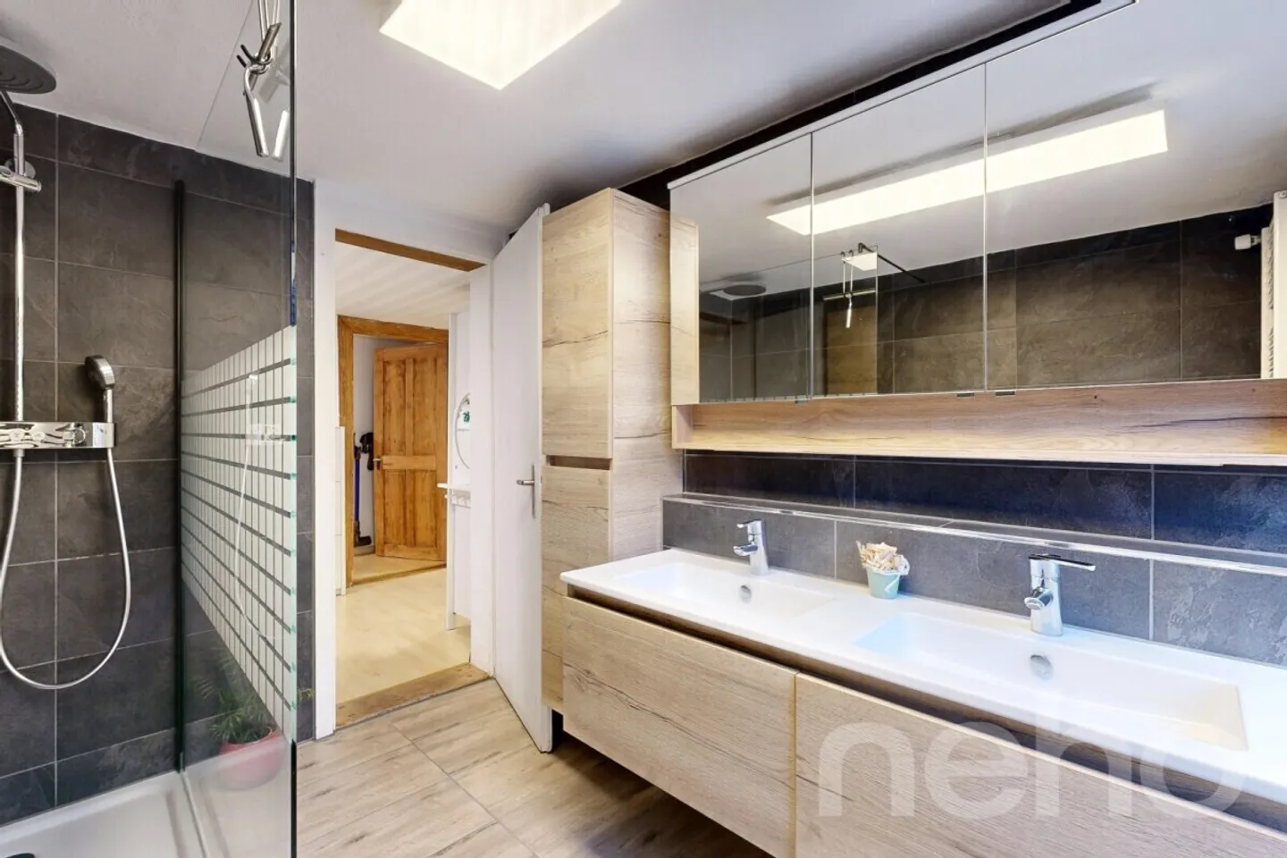 Appartement 4.5 pièces avec charme de chalet - Photo 8 sur 12