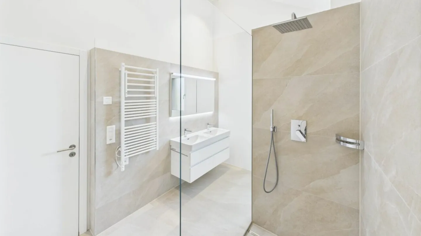 Rêve de Nouvelle Construction : Maison Moderne de 5.5 Pièces avec Patio - Photo 9 sur 10