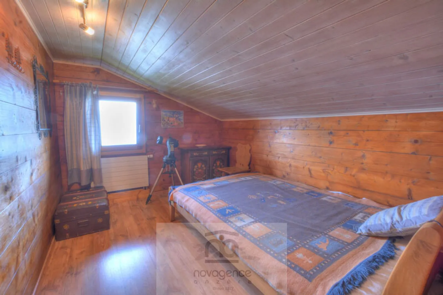 Chalet Charmant dans un Quartier Tranquille - Photo 5 sur 13