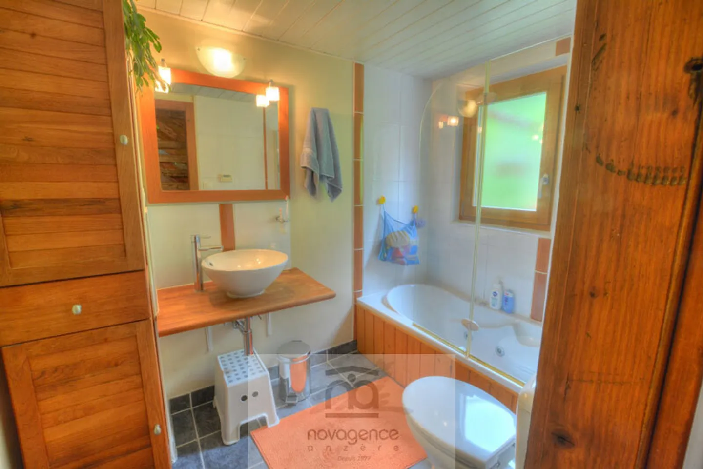Chalet Charmant dans un Quartier Tranquille - Photo 10 sur 13