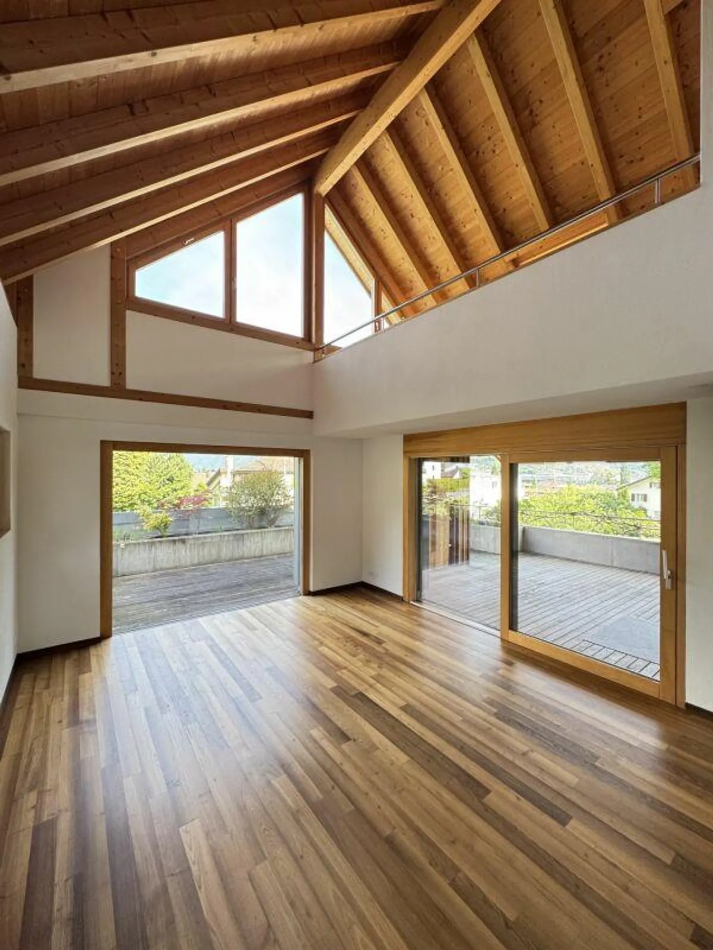 Spacious 6 1/2-Room House Section with Surroundings - Photo 17 of 26