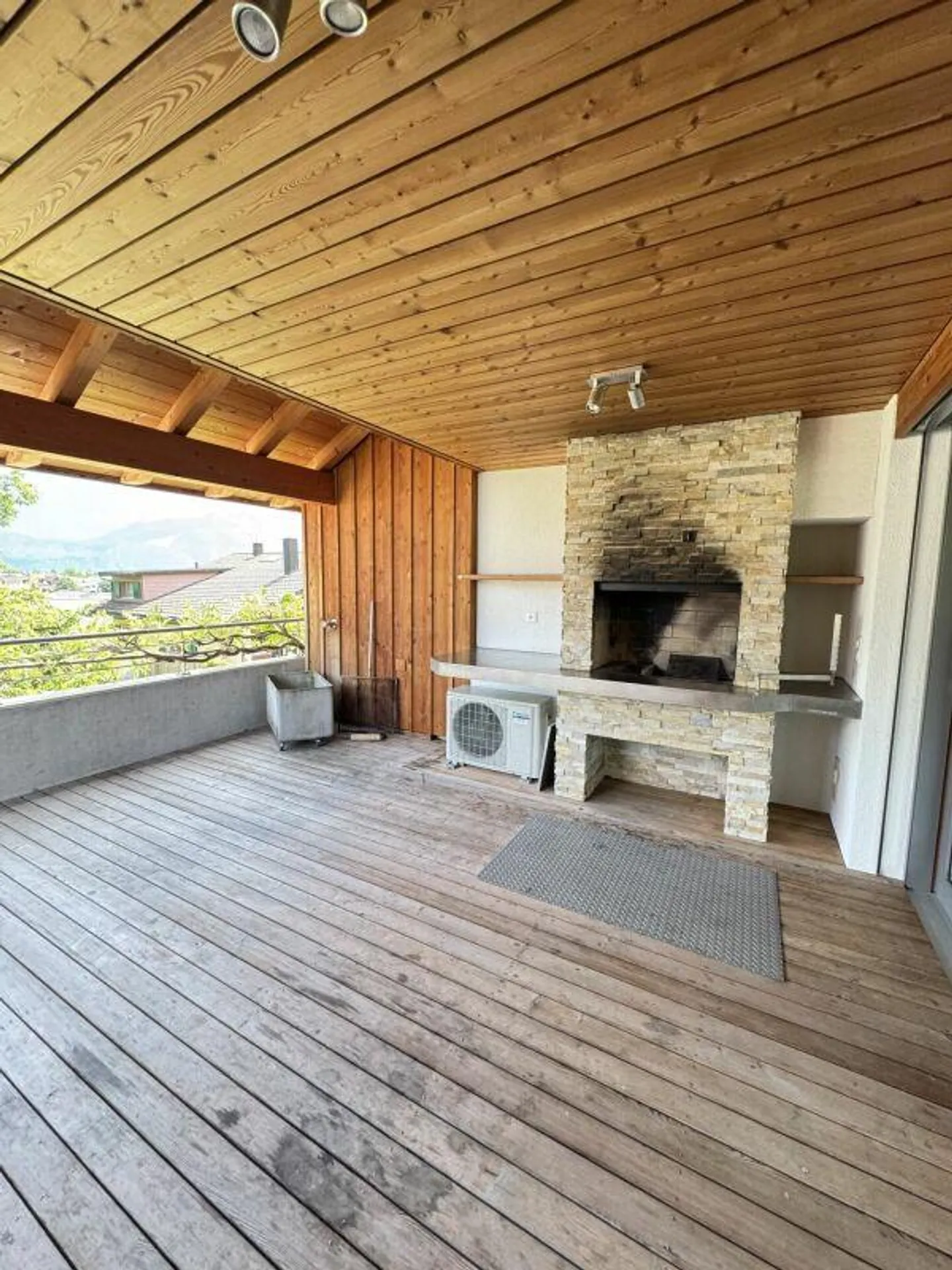 Spacious 6 1/2-Room House Section with Surroundings - Photo 19 of 26