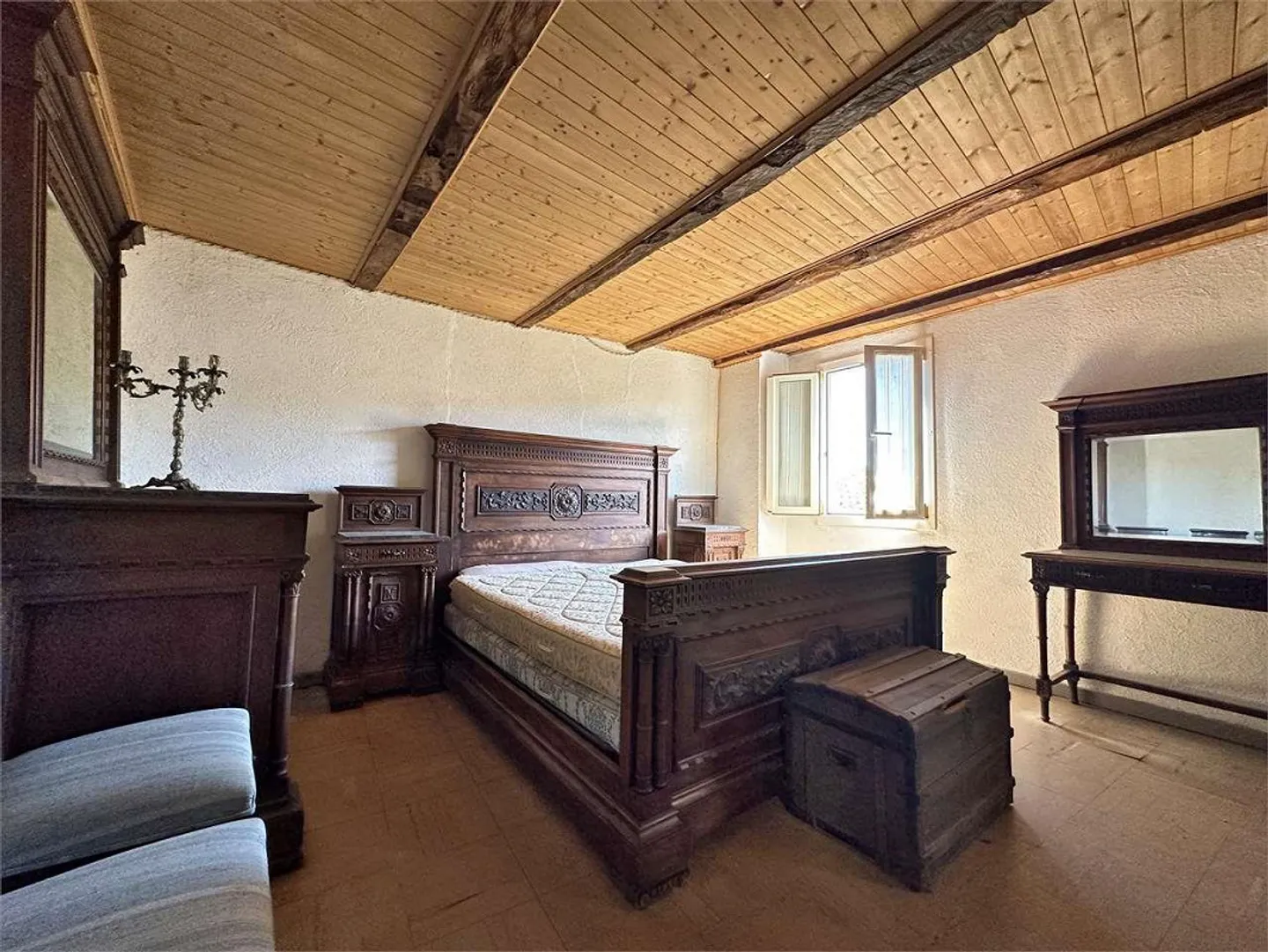 Core House with Private Garden - Photo 9 of 13