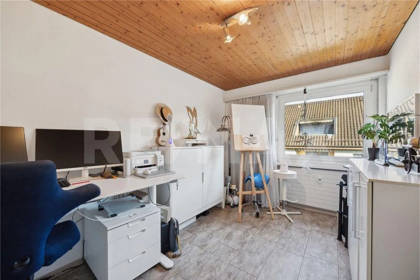 Charmante Dachwohnung mit Traumhaftem Ausblick - Foto 11 von 13