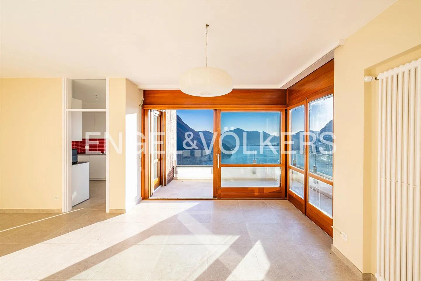 Appartement lumineux avec terrasse et vue sur le lac - Photo 2 sur 9