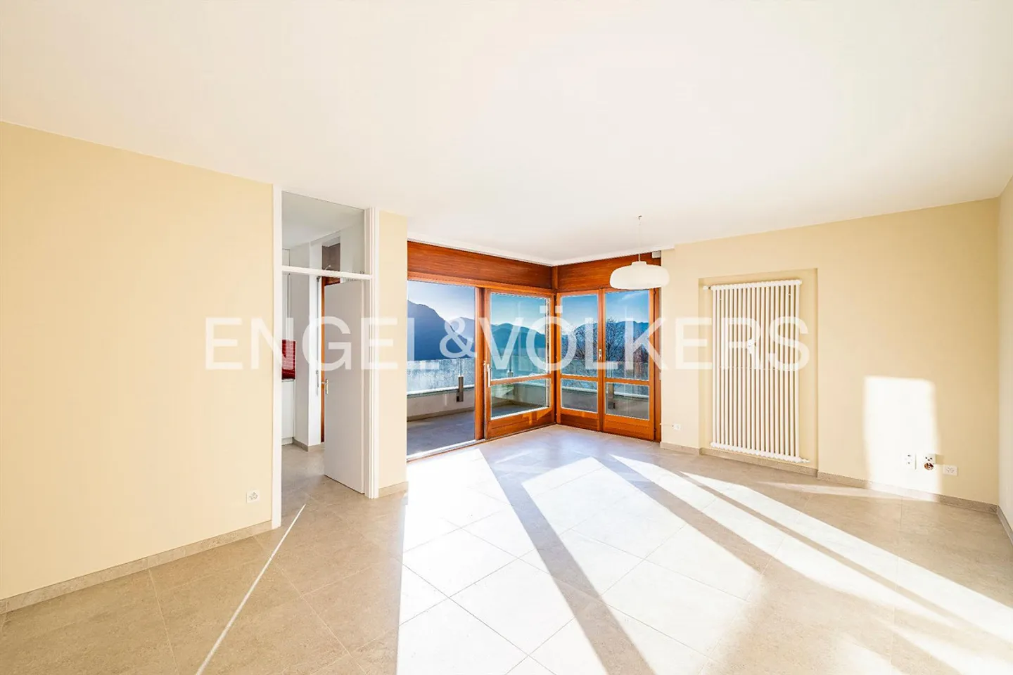 Appartement lumineux avec terrasse et vue sur le lac - Photo 3 sur 9