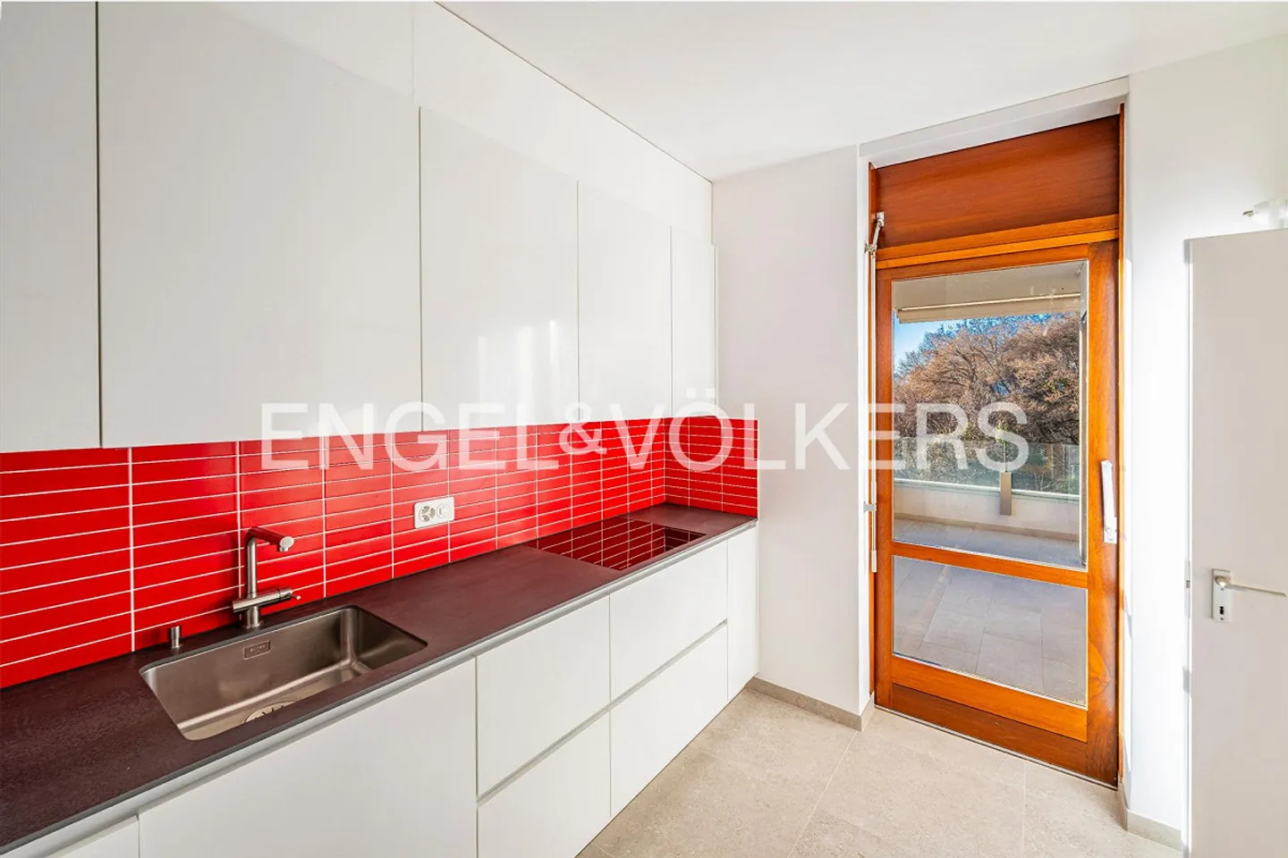 Appartement lumineux avec terrasse et vue sur le lac - Photo 4 sur 9