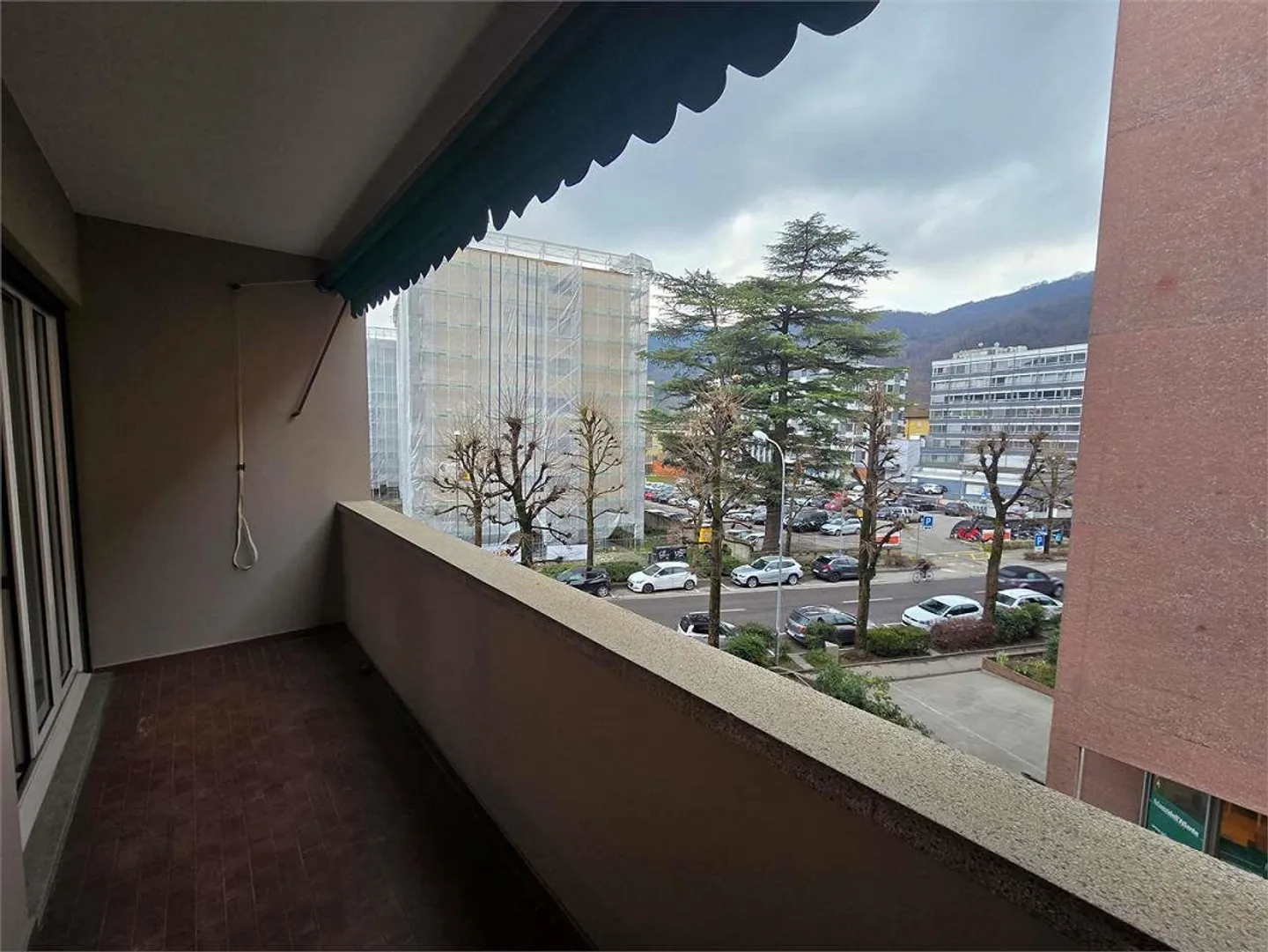 Chiasso Centre - Appartements Meublés 2.5 Pièces Lumineux (2ème et 3ème Étage) - Charges - Photo 5 sur 8