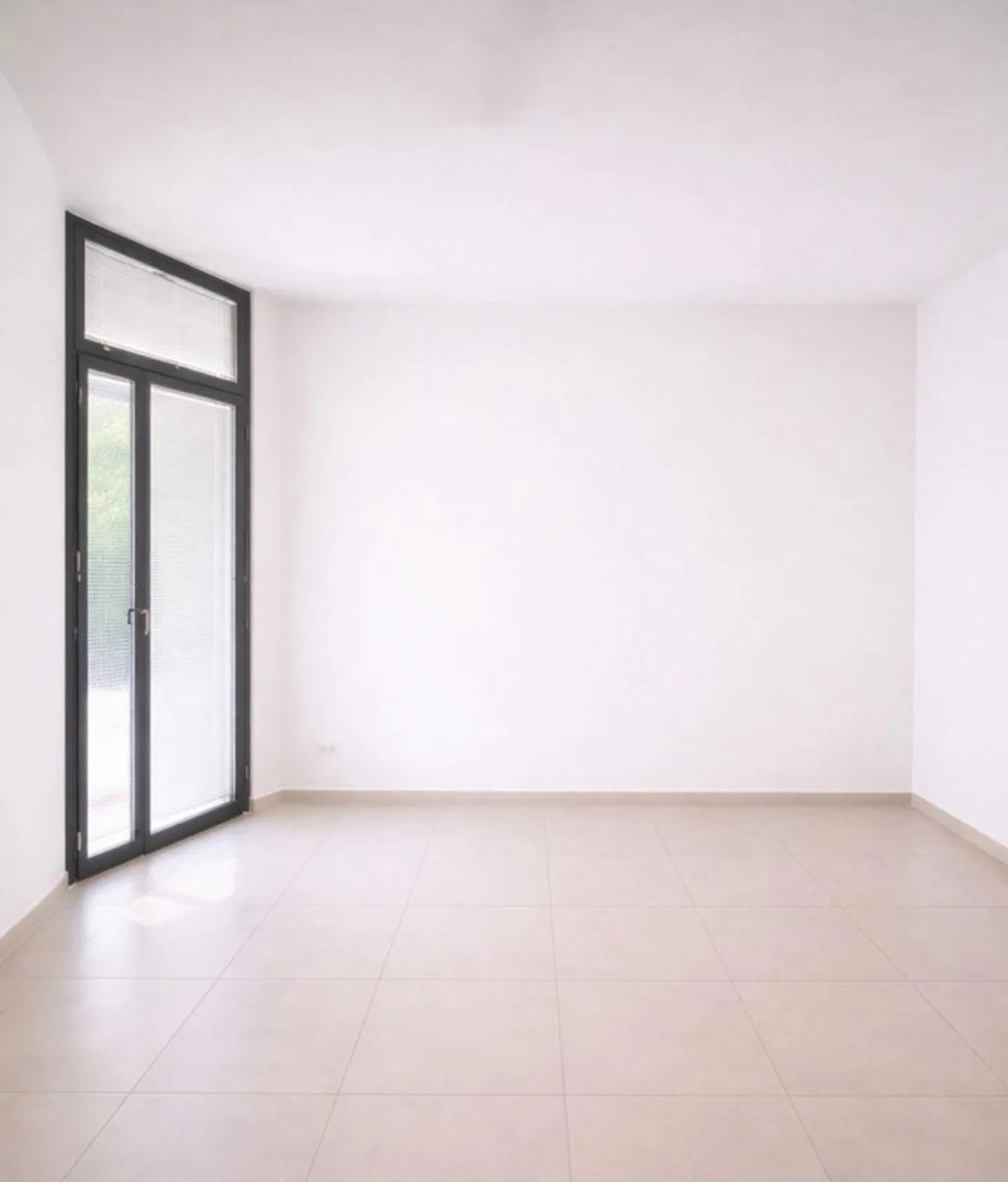 Commercial Office Space - Photo 6 of 9