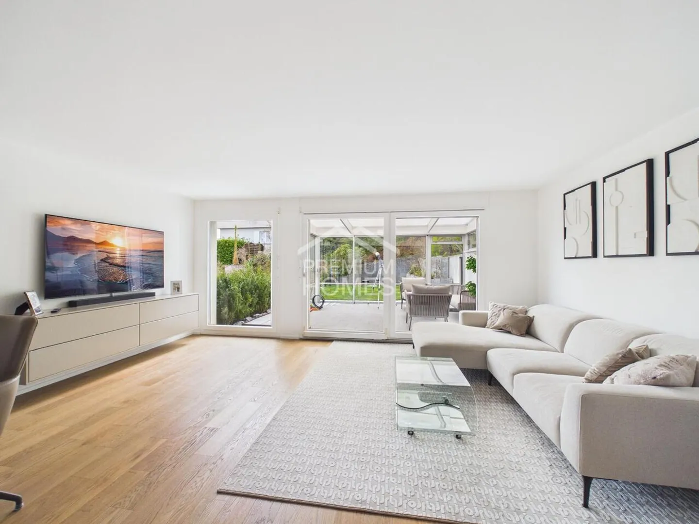 Modernes Familienhaus mit Alpenblick - Foto 3 von 13