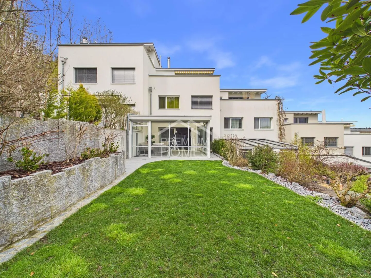 Modernes Familienhaus mit Alpenblick - Foto 9 von 13