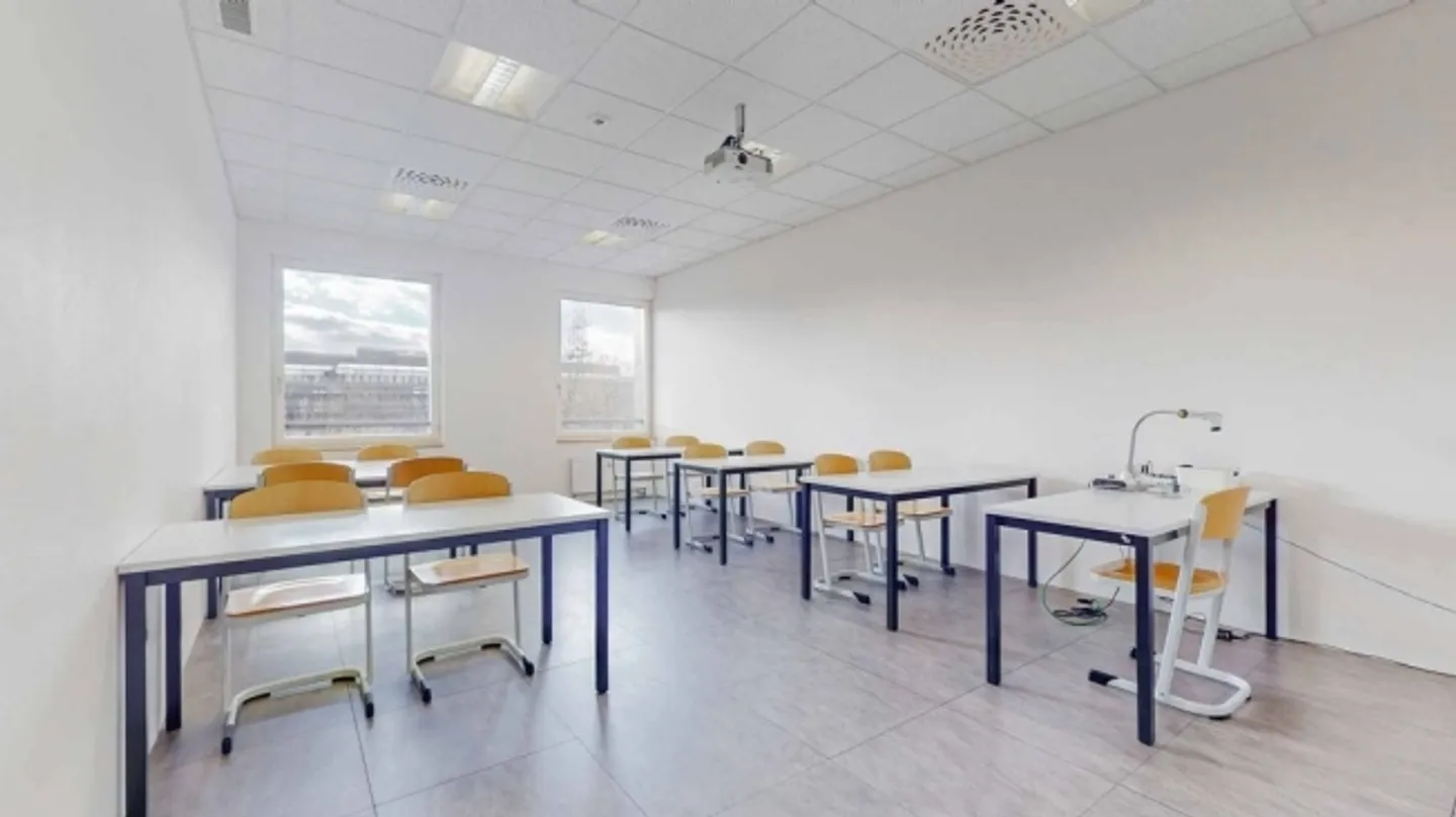 Votre nouveau domicile d'affaires dans un emplacement central - Photo 5 sur 12