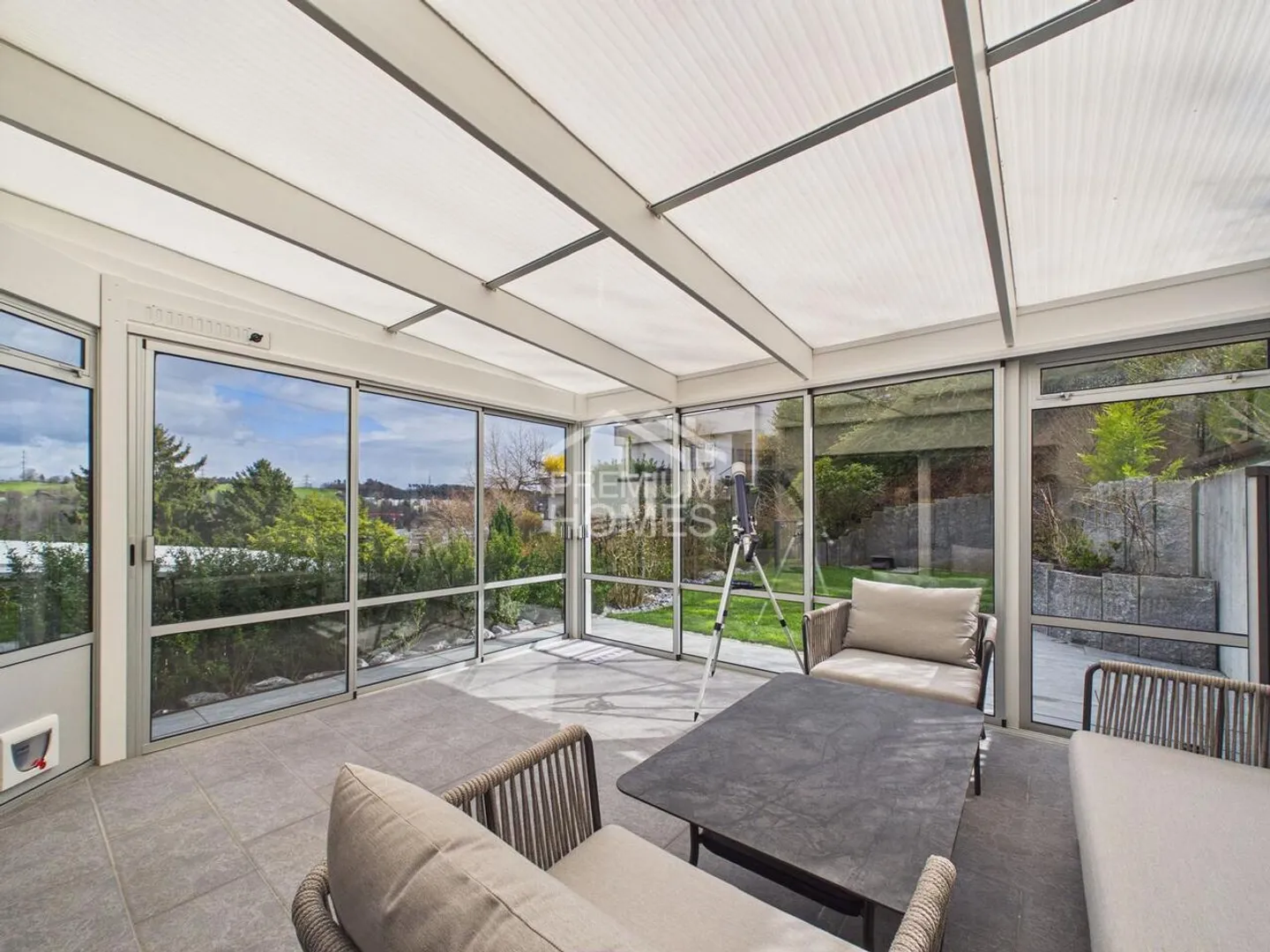 Modernes Familienhaus mit Alpenblick - Foto 12 von 13