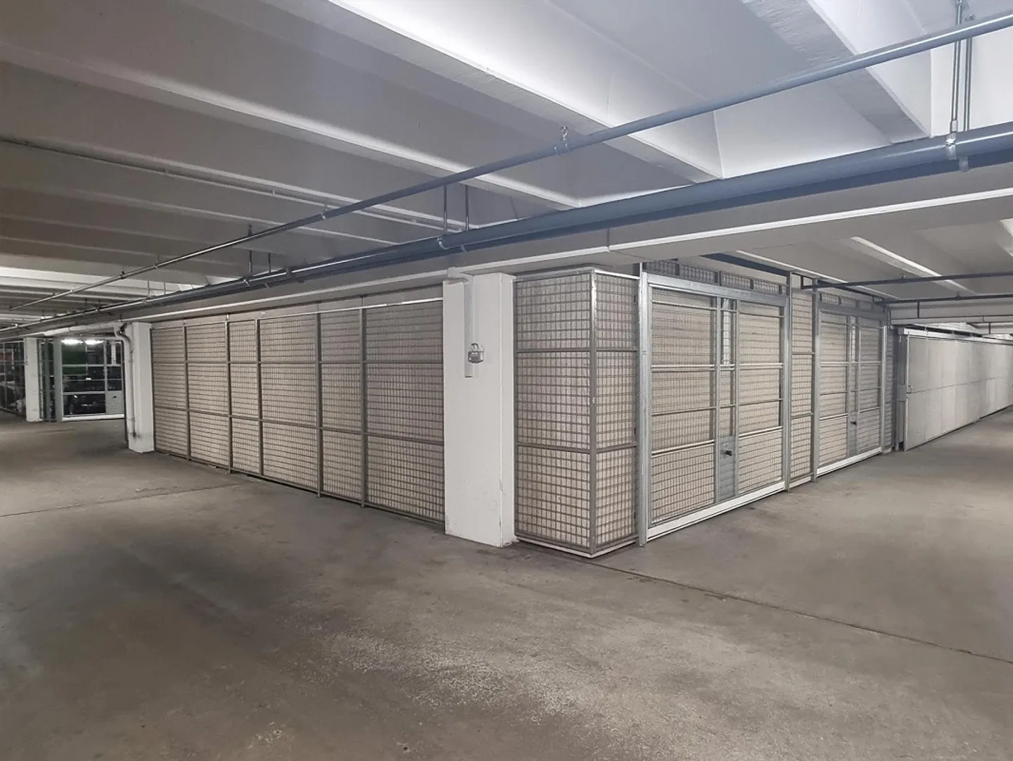 Posti auto e box singoli nel quartiere Egghölzli - Foto 2 di 6