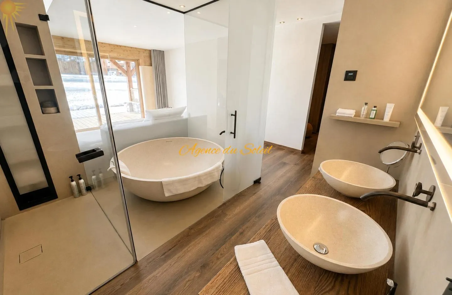 Luxuriöse 5,5-Zimmer-Wohnung im Herzen des Resorts und am Rande des Golfplatzes - Foto 8 von 11