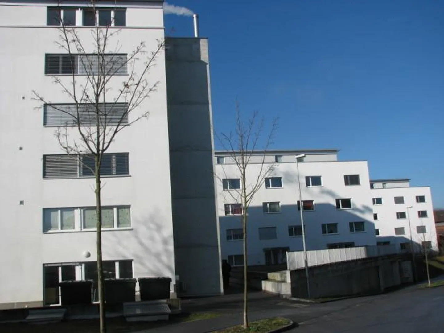 Appartement en attique de 3,5 pièces avec terrasse spacieuse - Photo 1 sur 7