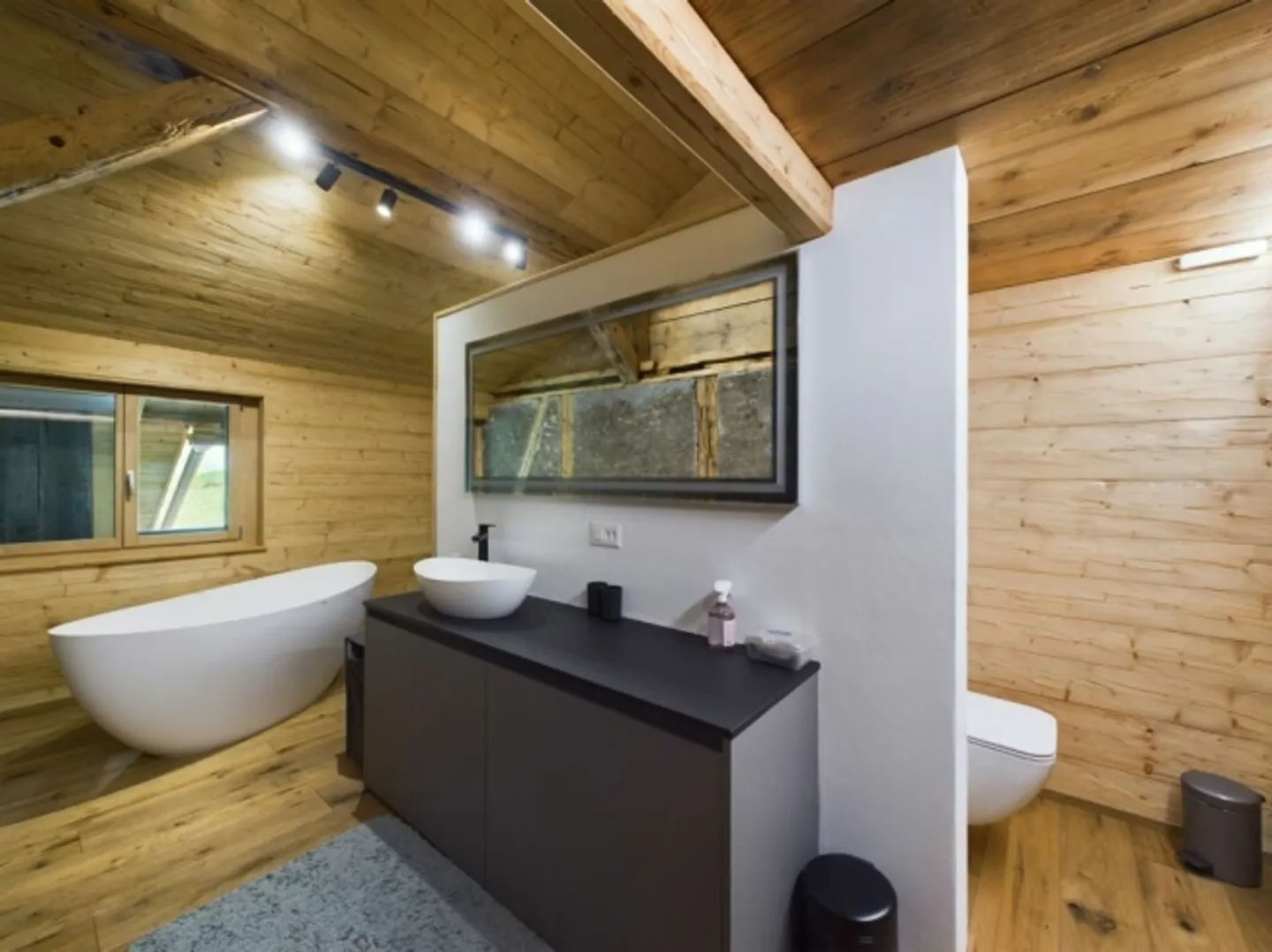 Lusso nelle Alpi: Casa vacanze moderna nel cuore della natura - Foto 5 di 11