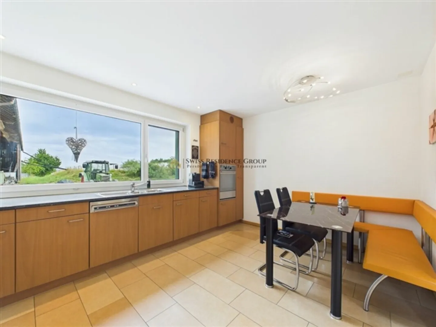 Family-friendly single-family house in a quiet location - Photo 3 of 10