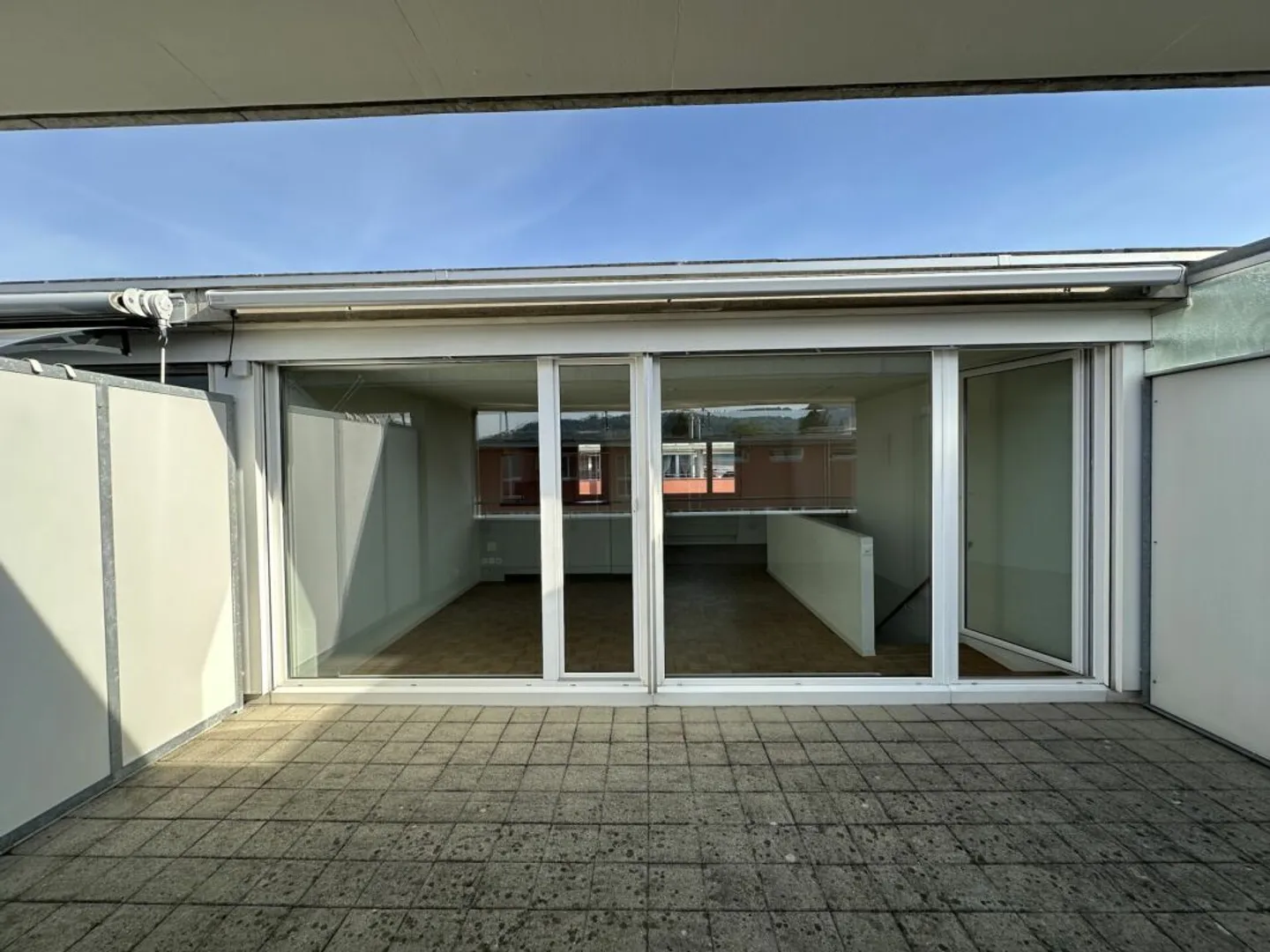 Maisonette apartment with beautiful roof terrace - Photo 13 of 14
