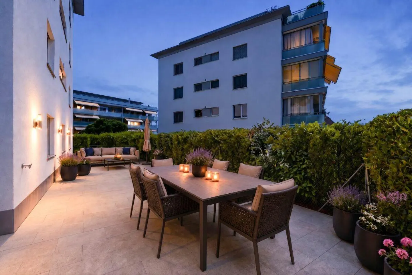 Es Paradies: 6 ½-Room Garden Apartment with Plenty of Space - Photo 2 of 12