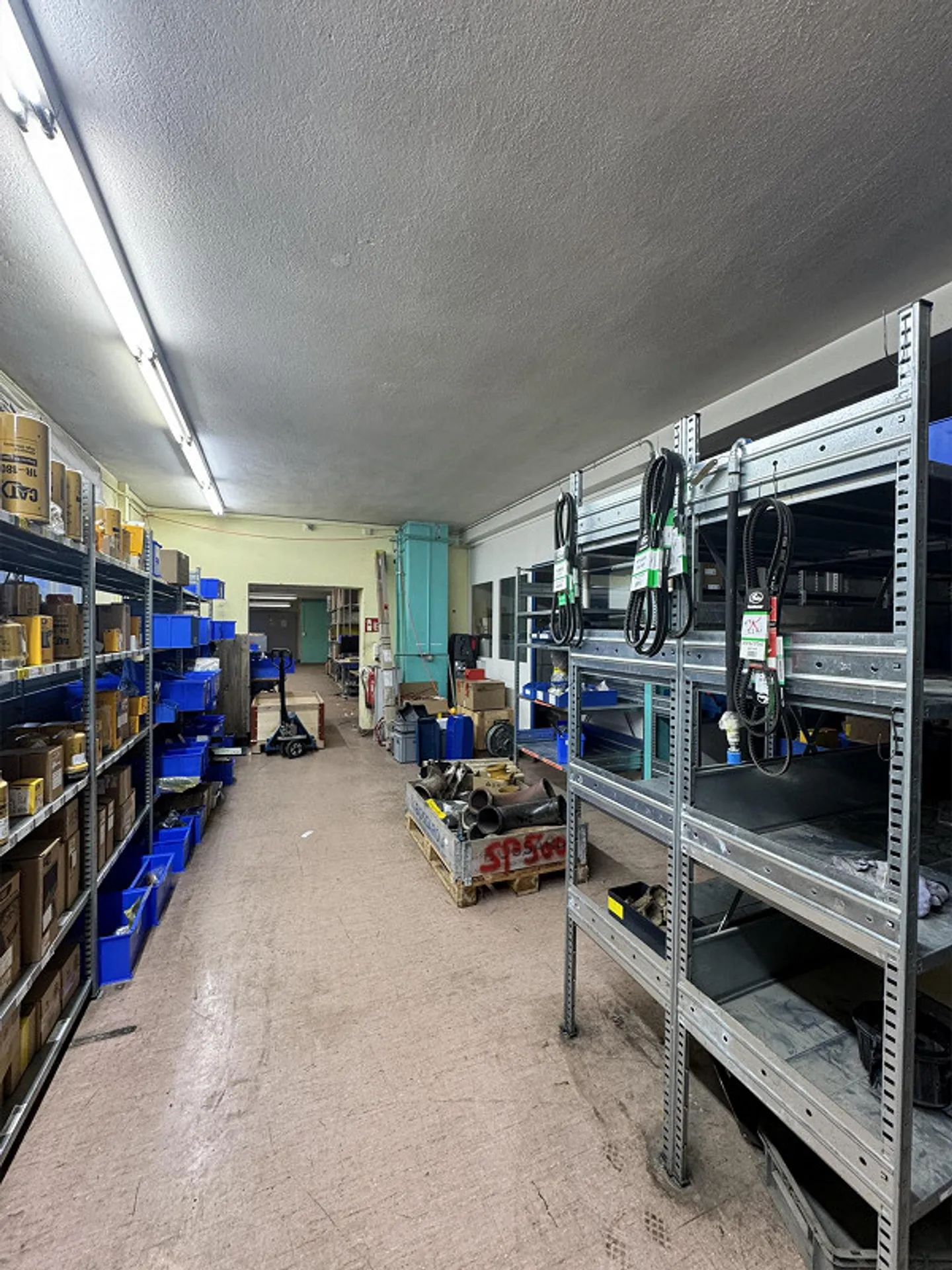 Flexible Büro- und Lagerräume im Obergeschoss zu vermieten - Photo 6 of 16