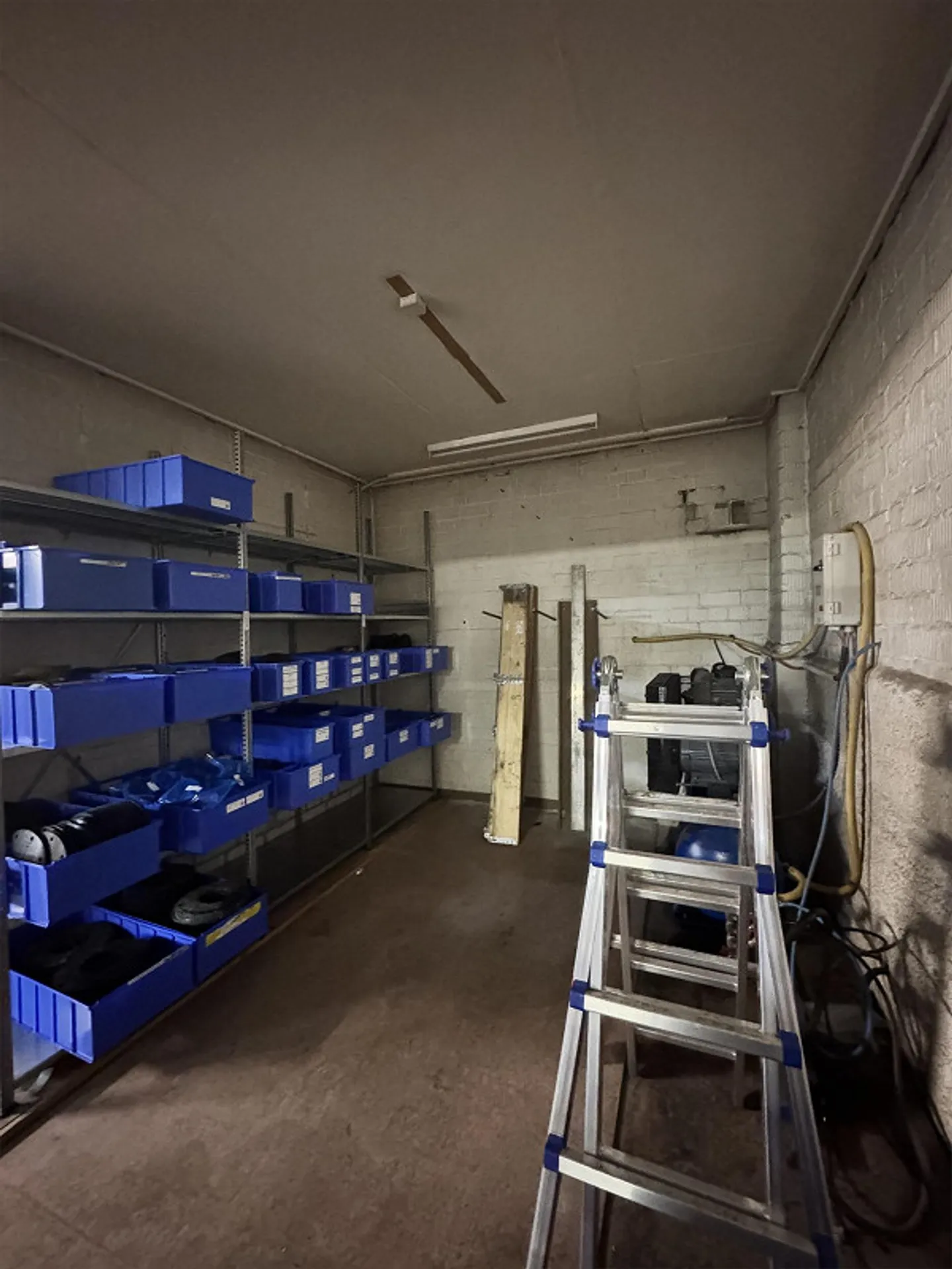 Flexible Büro- und Lagerräume im Obergeschoss zu vermieten - Photo 13 of 16