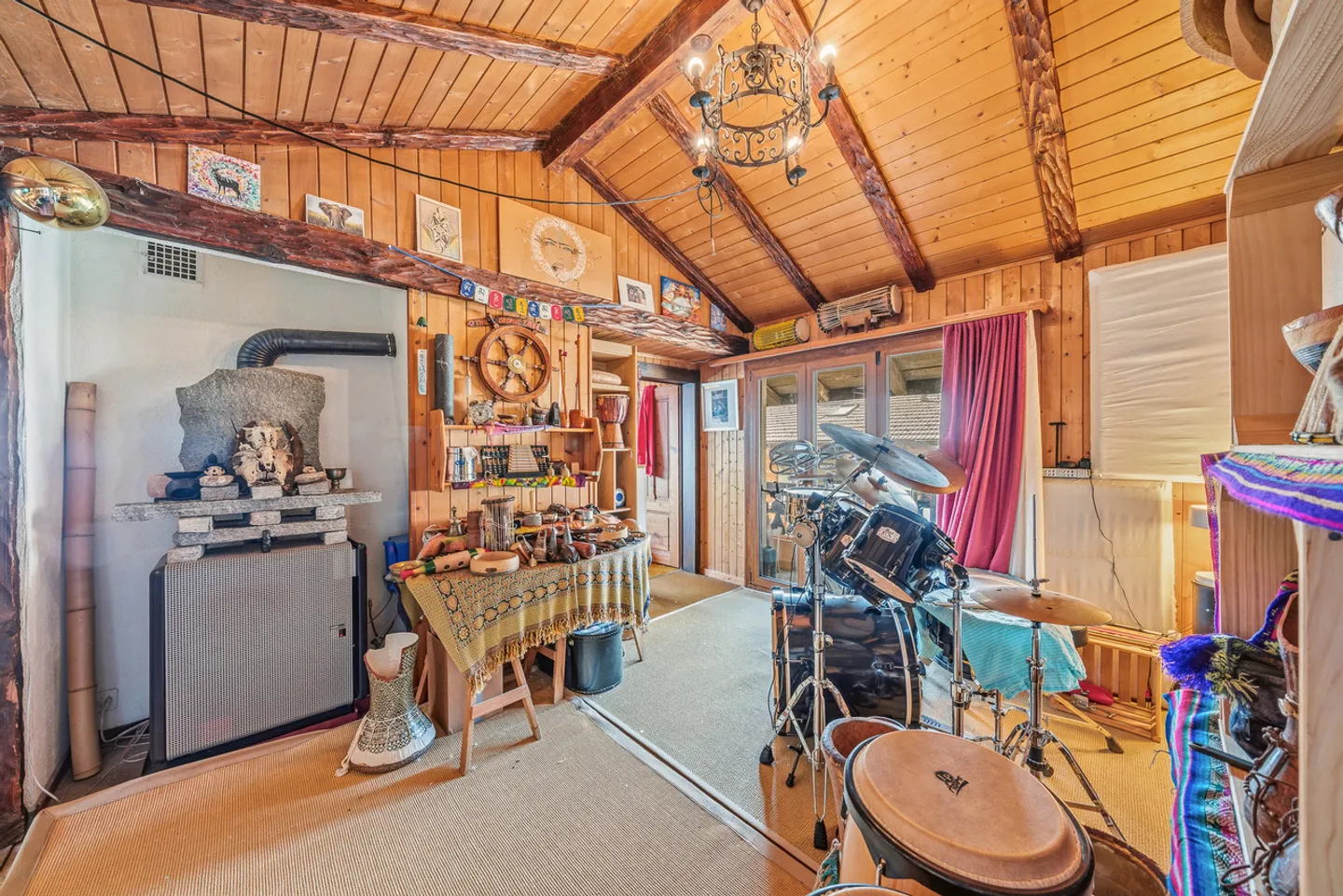 Chalet avec potentiel d'investissement - Photo 12 sur 25