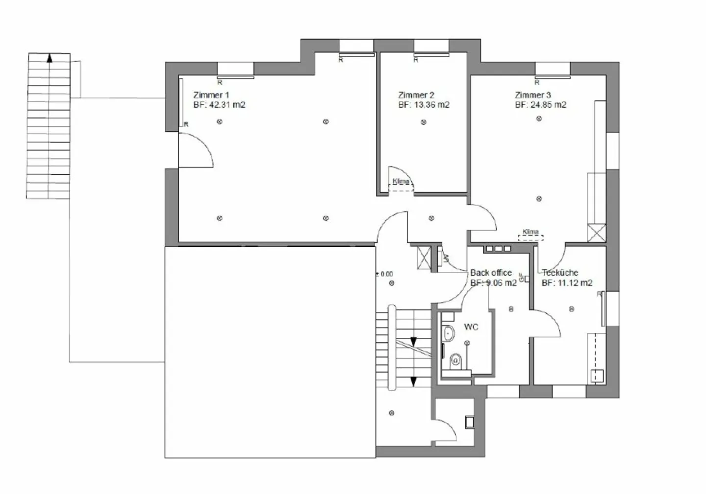 First-class commercial space in prime location - Photo 9 of 9