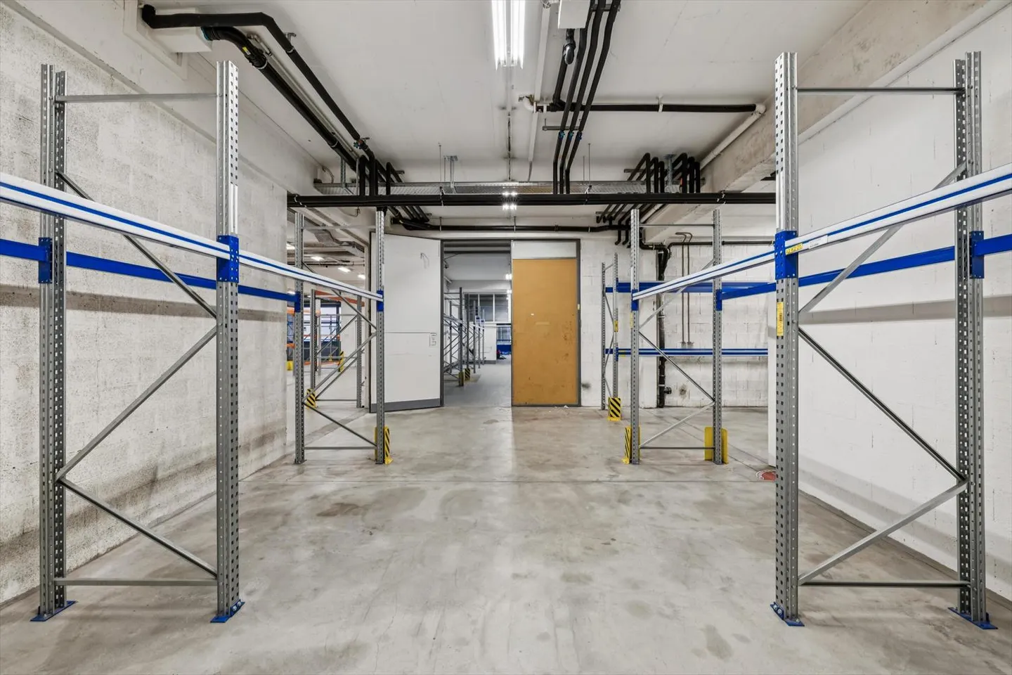 Industrial/Warehouse Space for Rent - Photo 5 of 9