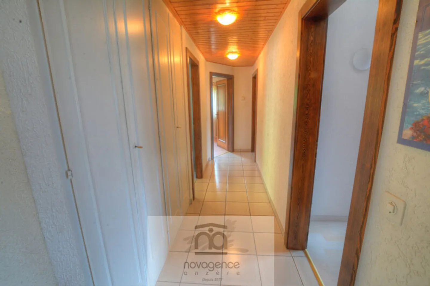 Zeitgenössische Villa in Blignou - Foto 12 von 13