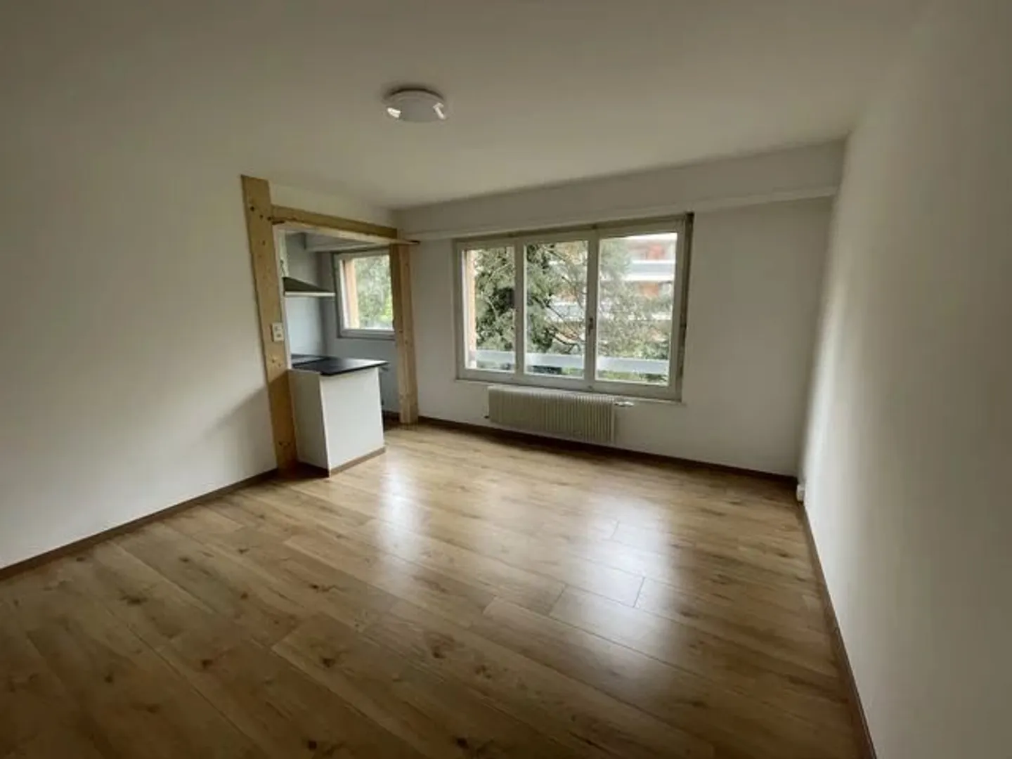 Bellissimo studio al 3° piano molto luminoso - Foto 4 di 6