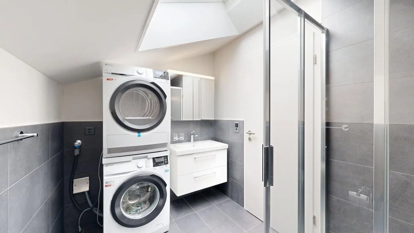 Appartamento nuovo attraente nell'ampliamento della soffitta - nel quartiere di Linden! - Foto 10 di 13