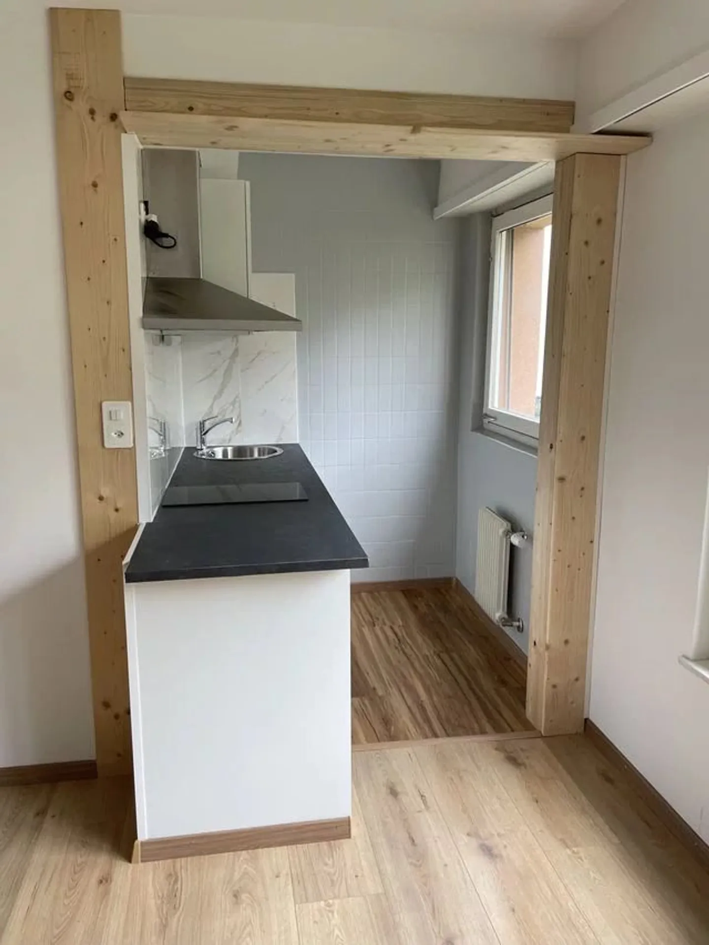 Bellissimo studio al 3° piano molto luminoso - Foto 6 di 6