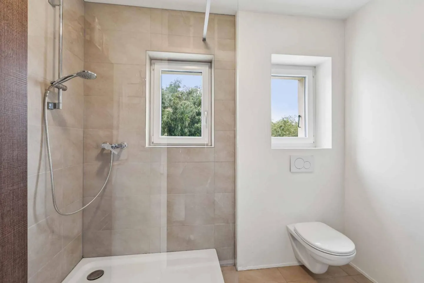 Character residence with direct access to the lake - Photo 10 of 13