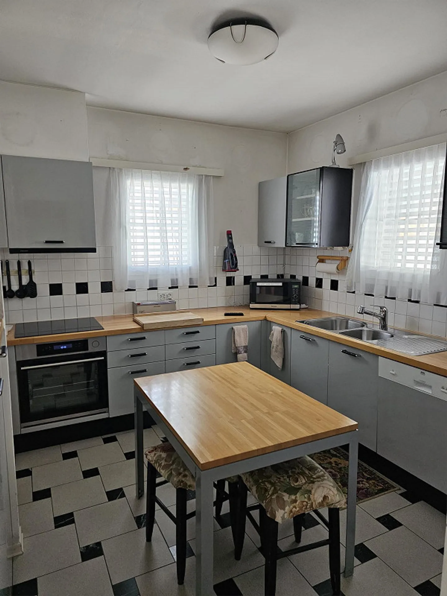 VILLA IN A PRIVILEGED POSITION - A HOUSE WITH SOUL - Photo 10 of 25