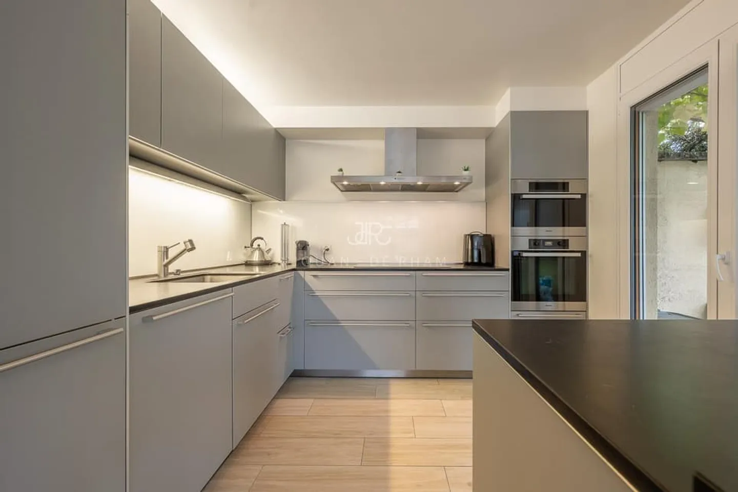 Charmantes Einfamilienhaus mit Pool - Foto 1 von 9