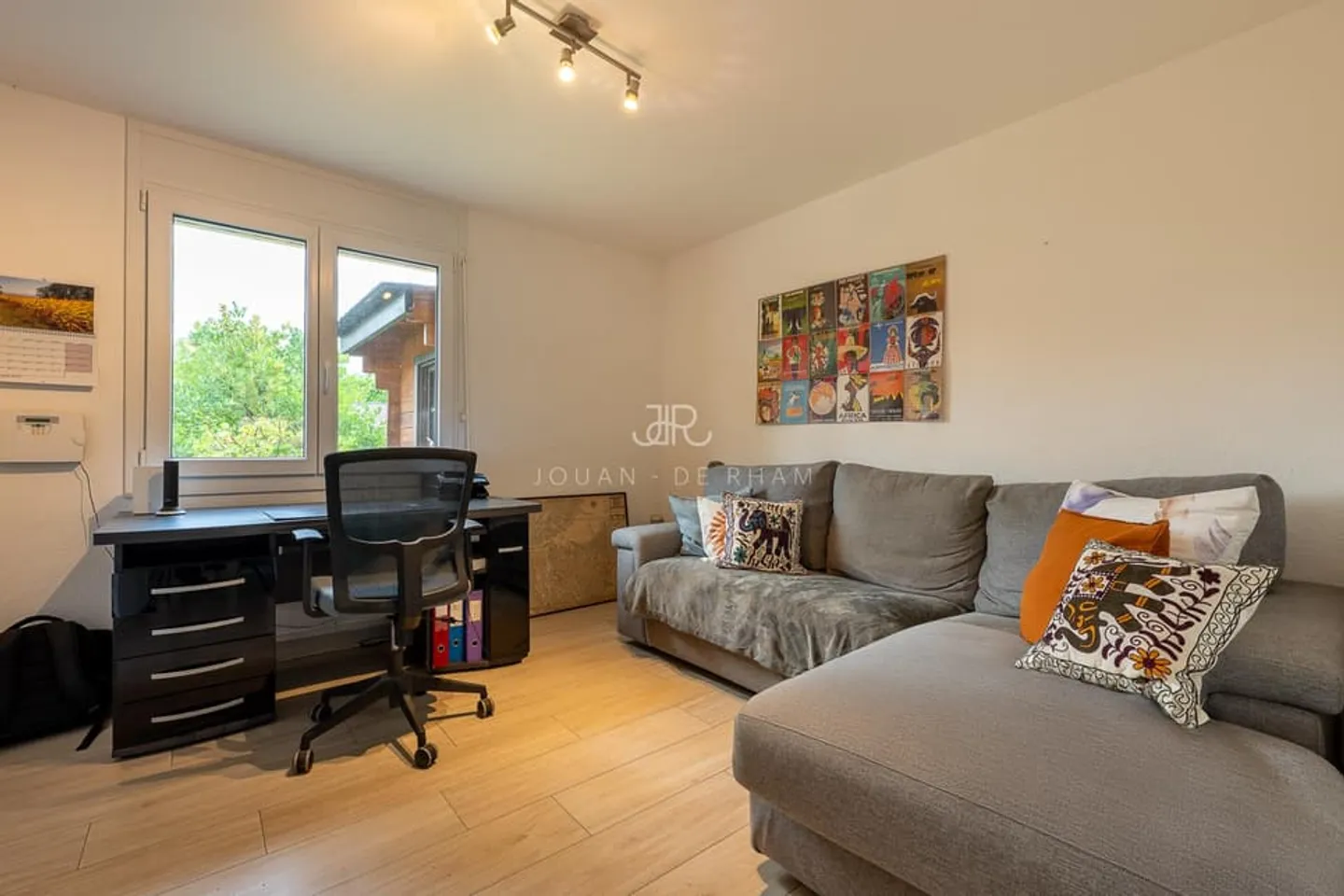 Charmantes Einfamilienhaus mit Pool - Foto 4 von 9