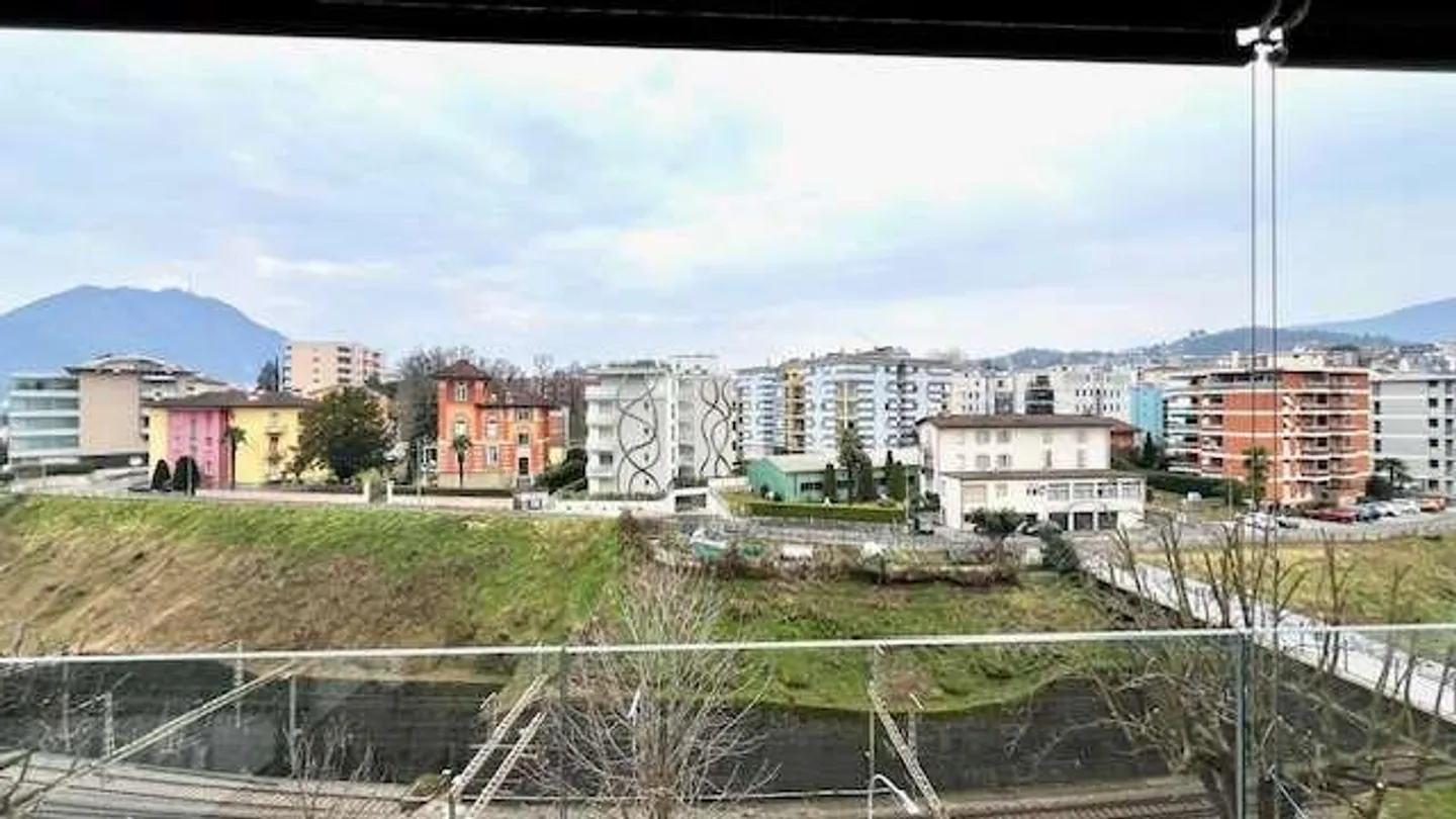 Appartement de haute qualité dans le quartier central - Photo 1 sur 13