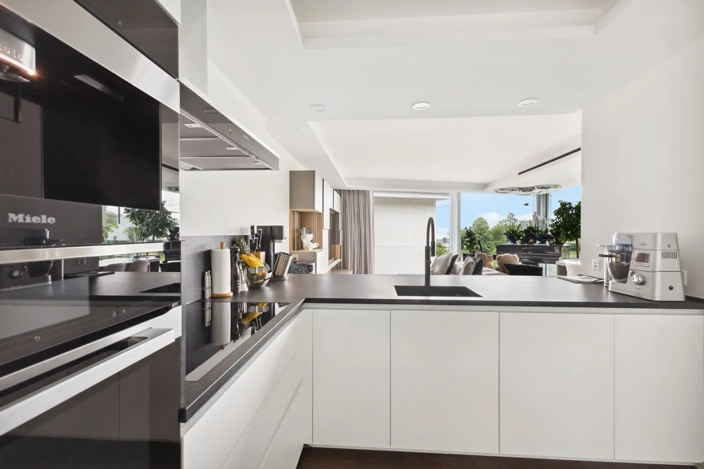 The magic of luxury and design - Photo 2 of 9