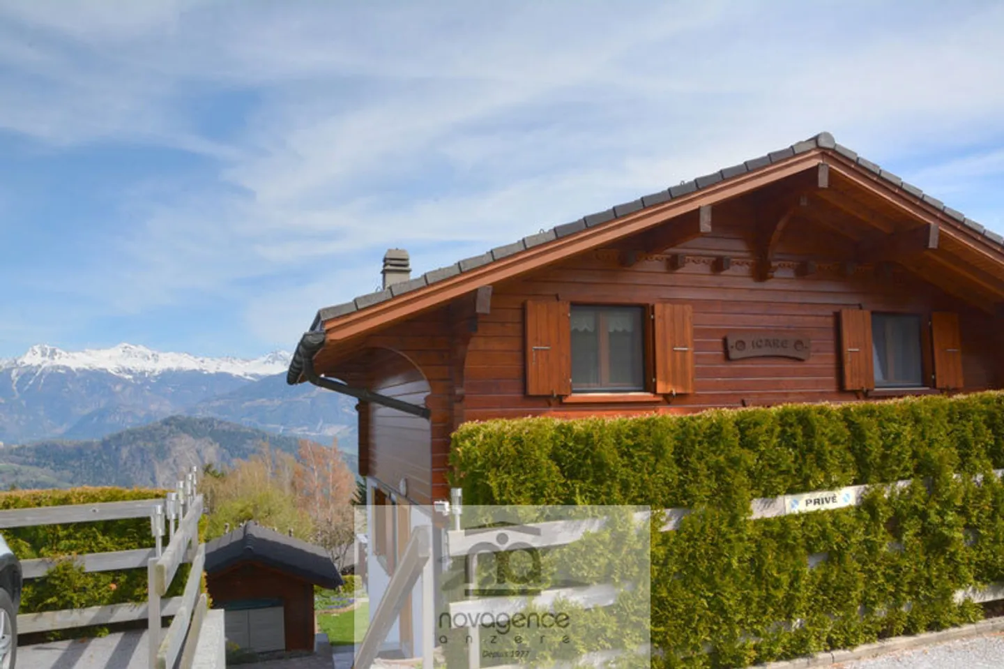 Chalet Incantevole con Vista Alpina - Foto 3 di 13