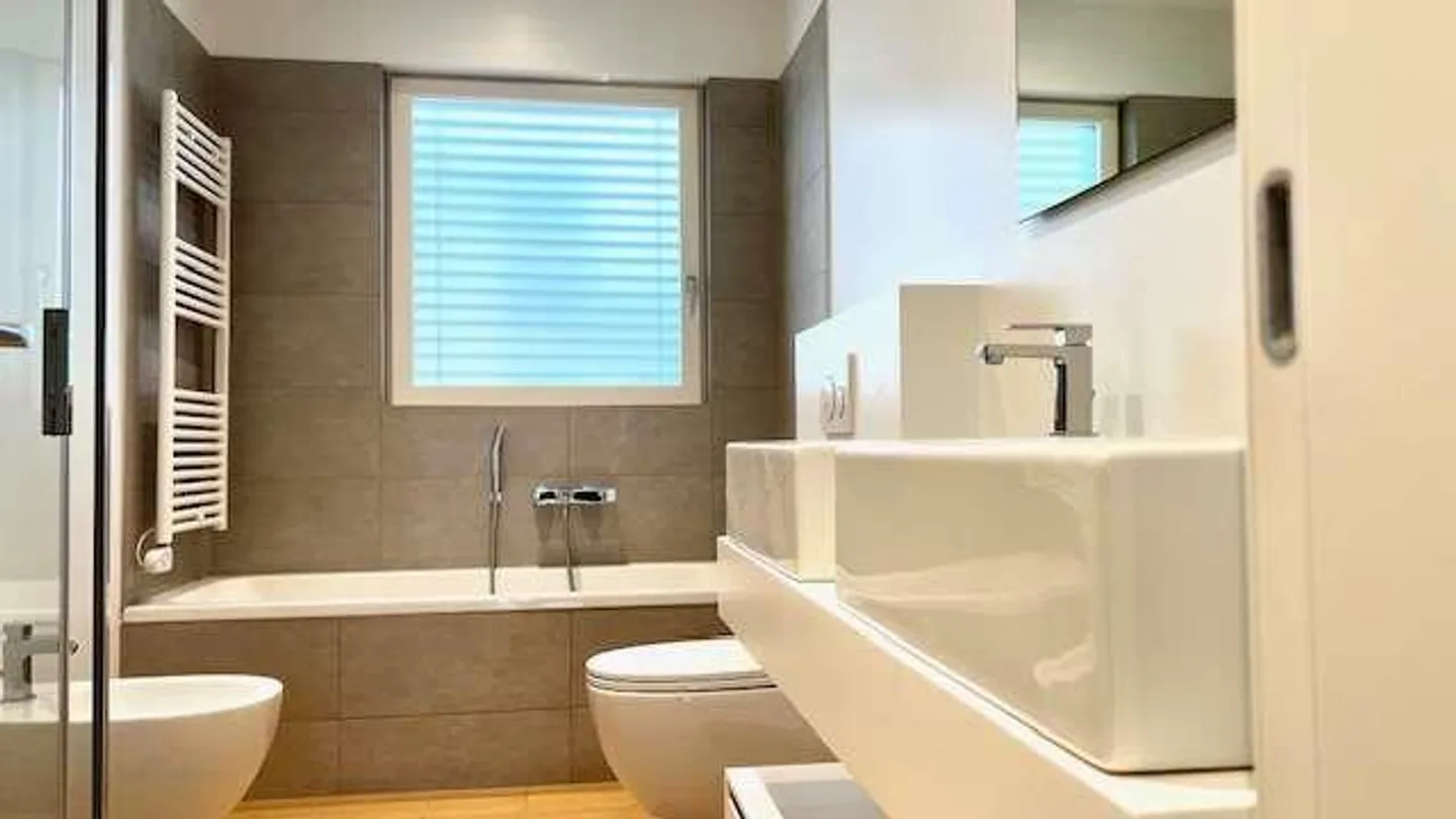 Appartement de haute qualité dans le quartier central - Photo 8 sur 13