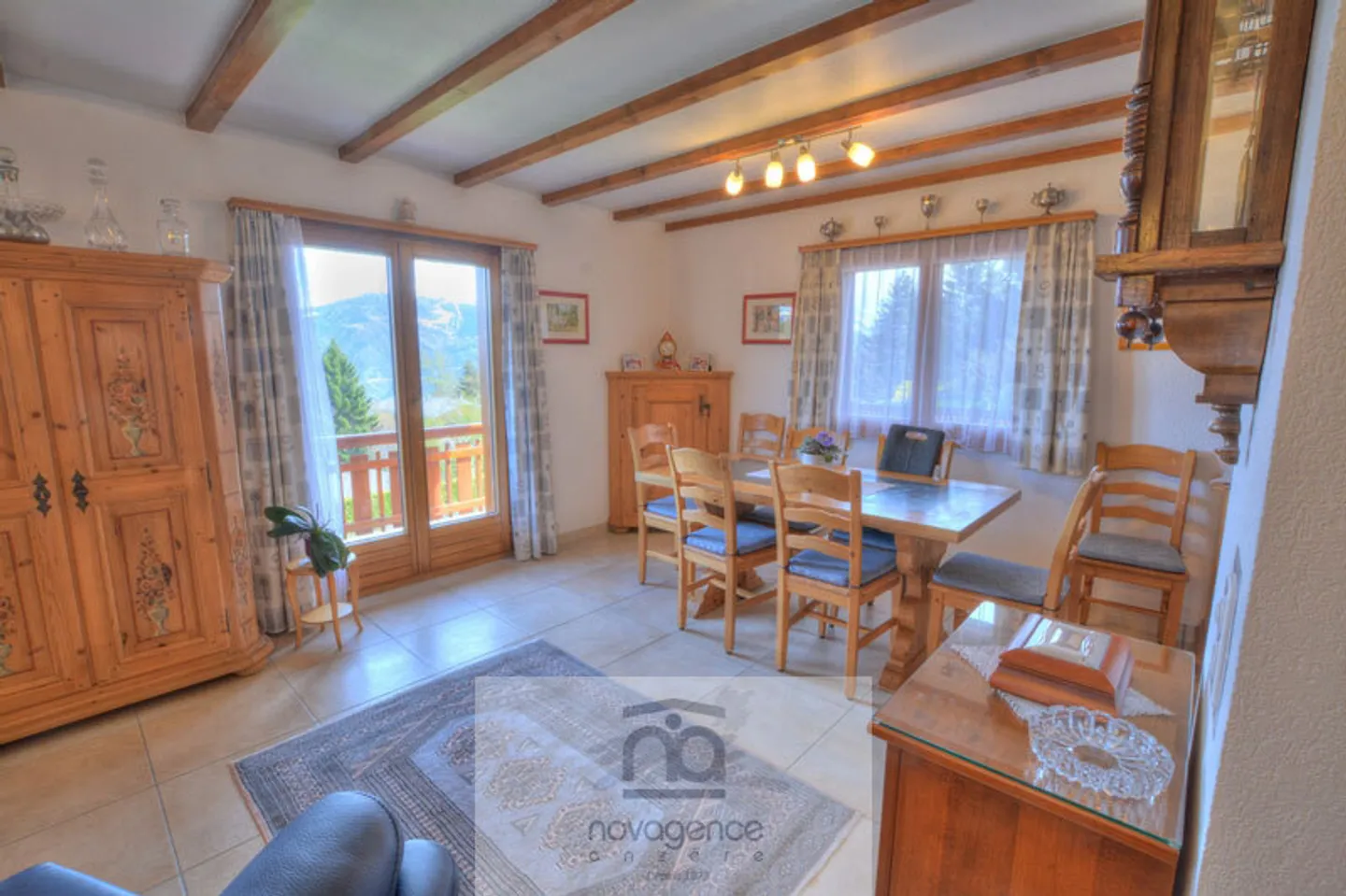 Chalet Incantevole con Vista Alpina - Foto 7 di 13