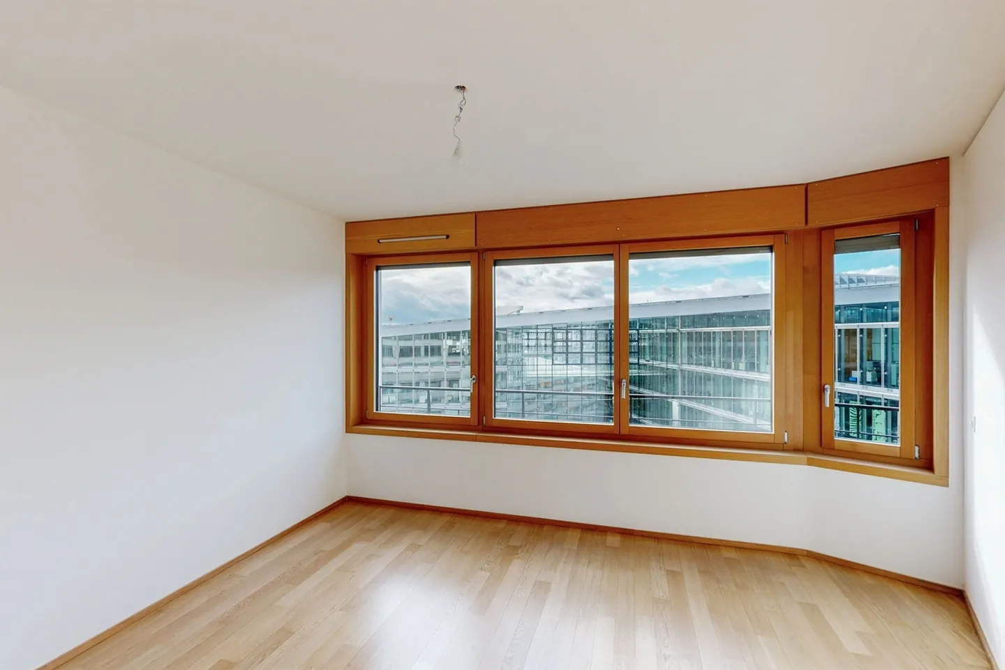 Spacious 6.5-room apartment on the 8th floor - Photo 8 of 13