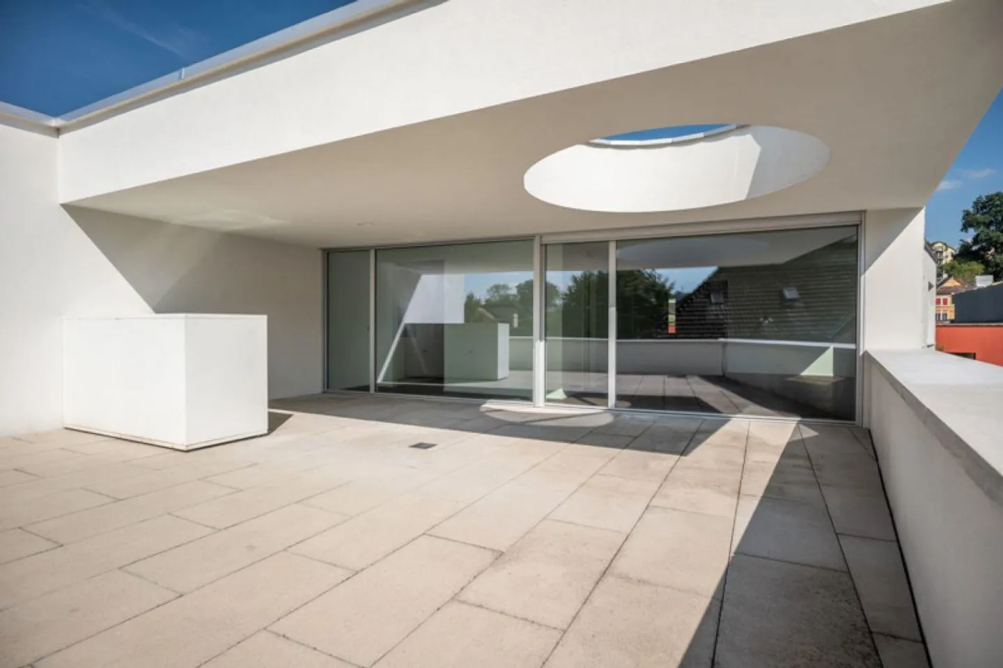 Modern penthouse apartment in the heart of Lucerne! - Photo 1 of 9